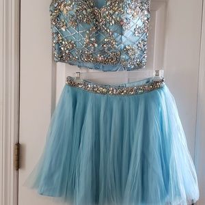 Tony Bowls Skirt Set